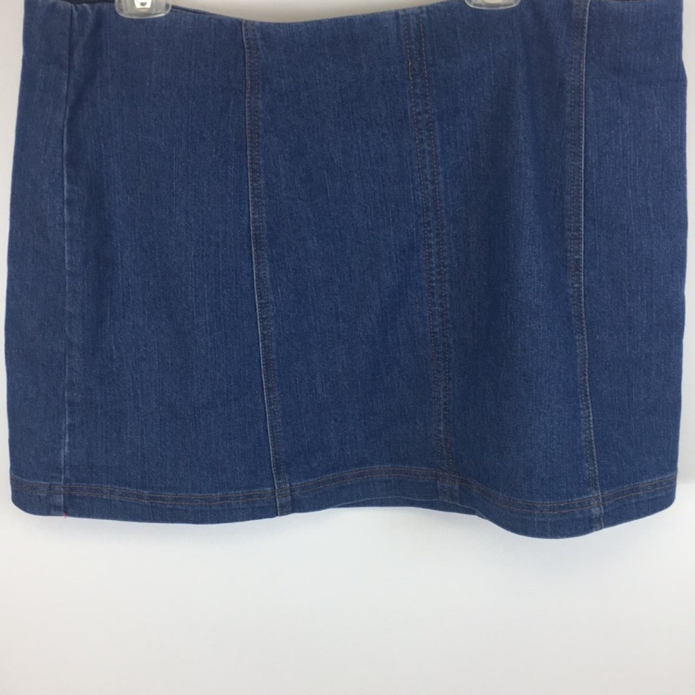 No Boundaries  woman's machine-washable no-wrinkle denim skirt size XXXL